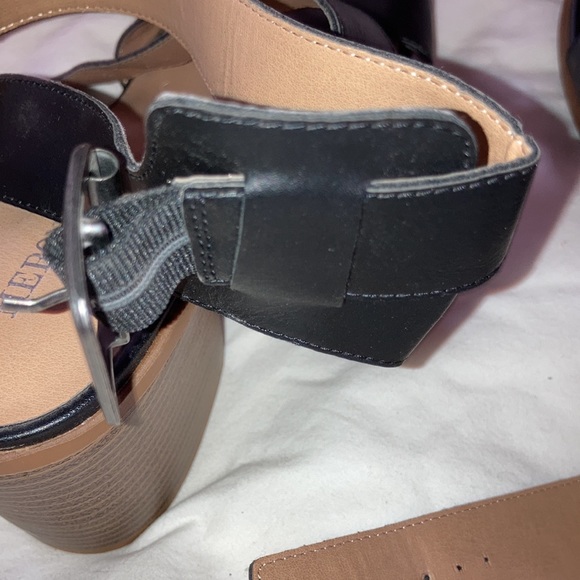 Merona Chunky Heel Shoes with straps at ankle - Picture 3 of 13